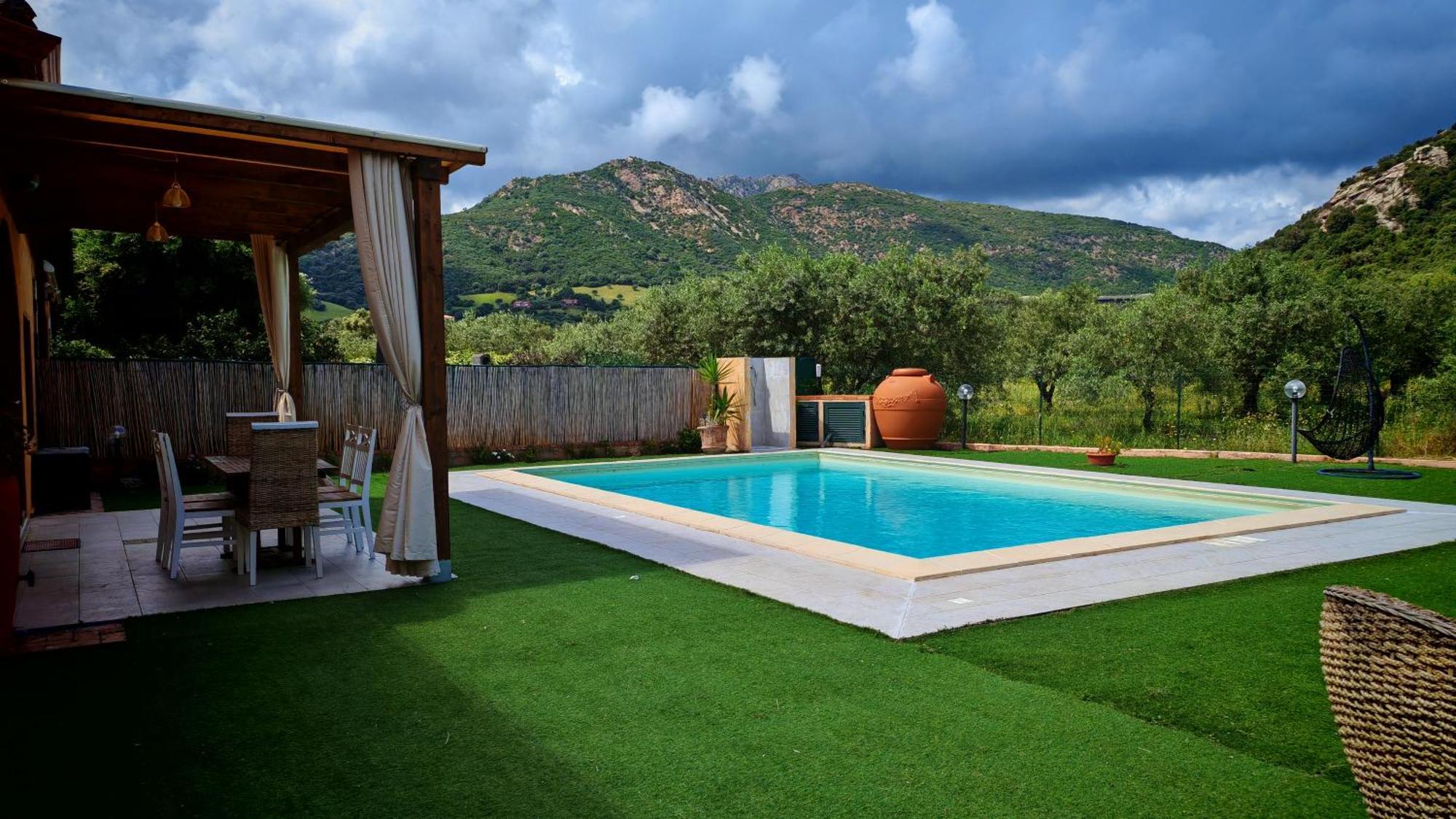 Villa Paola San Teodoro Con Piscina Privata Lu Lioni Luaran gambar