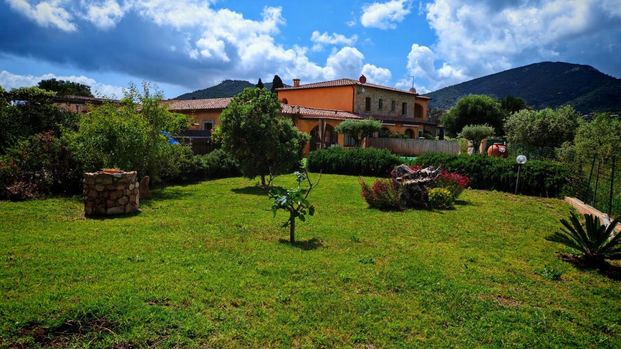Villa Paola San Teodoro Con Piscina Privata Lu Lioni Luaran gambar