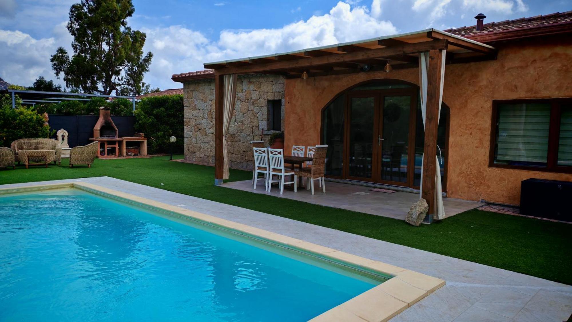 Villa Paola San Teodoro Con Piscina Privata Lu Lioni Luaran gambar