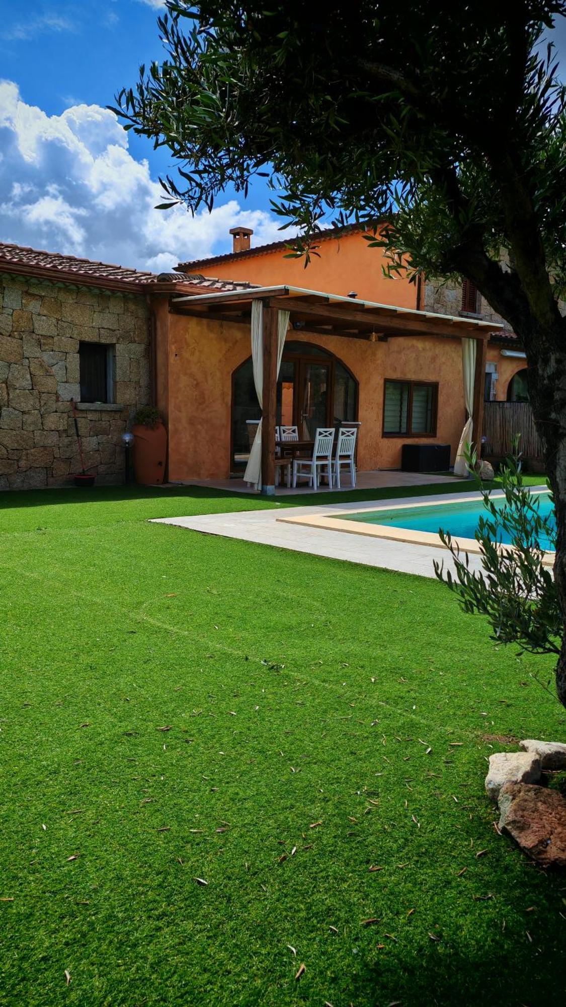 Villa Paola San Teodoro Con Piscina Privata Lu Lioni Luaran gambar